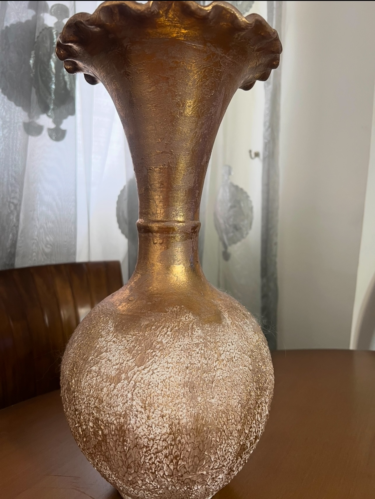 گلدان سفالی پتینه ورق طلا کارشده